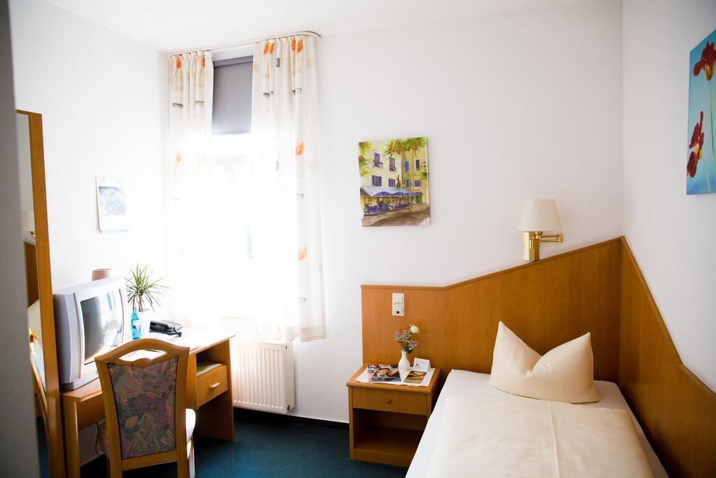 Stadthotel Kolpinghaus - Vier Ecken Werne Phòng bức ảnh